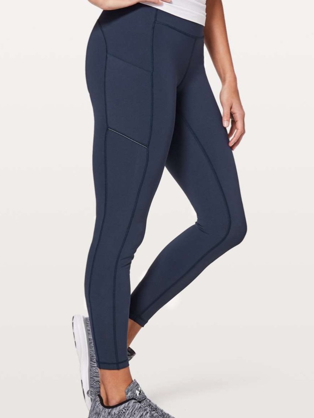 Lululemon Speed Up Tight *Full-On Luxtreme 28"
True Navy Size 10